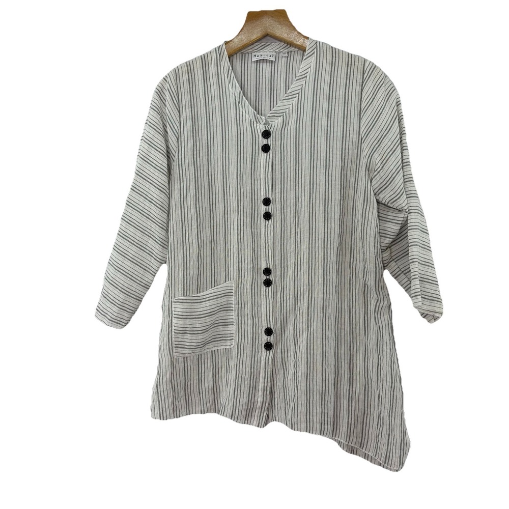 Habitat Women's Sz M White Gray Stripe Asymmetrical Hem Button Up Tunic Top